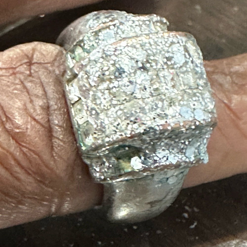 Vintage Sterling Silver diamond/domed/pave Ring / discoloration due to age